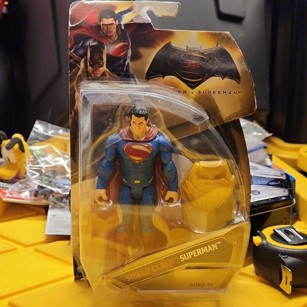 New 2016 Mattel Batman v Superman • Shield Clash Superman READ
